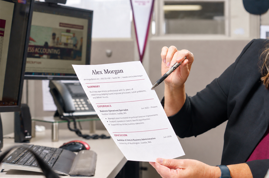 Resume building support at Manhattan Tech
